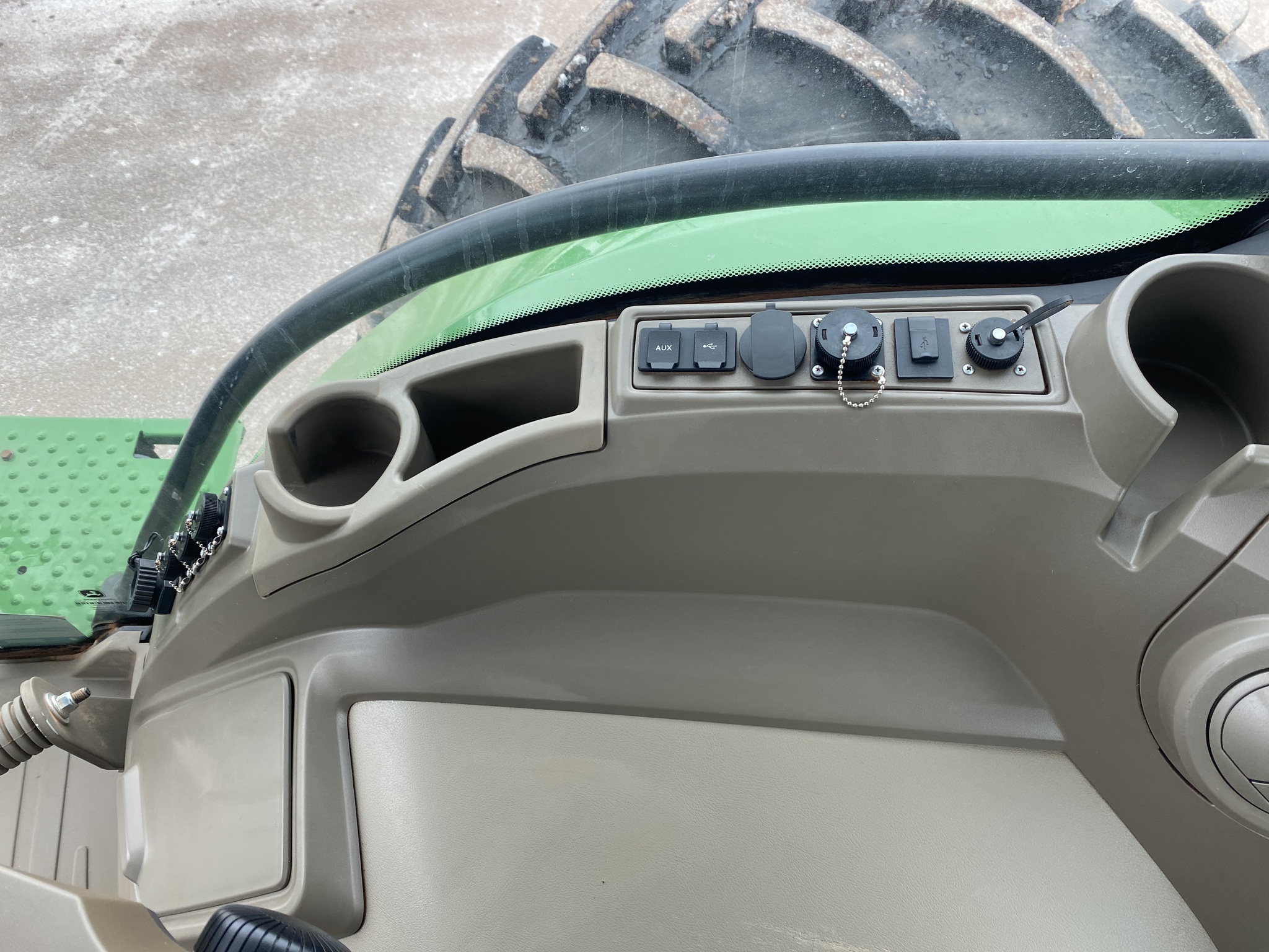 2023 John Deere 7R 210 Image 19