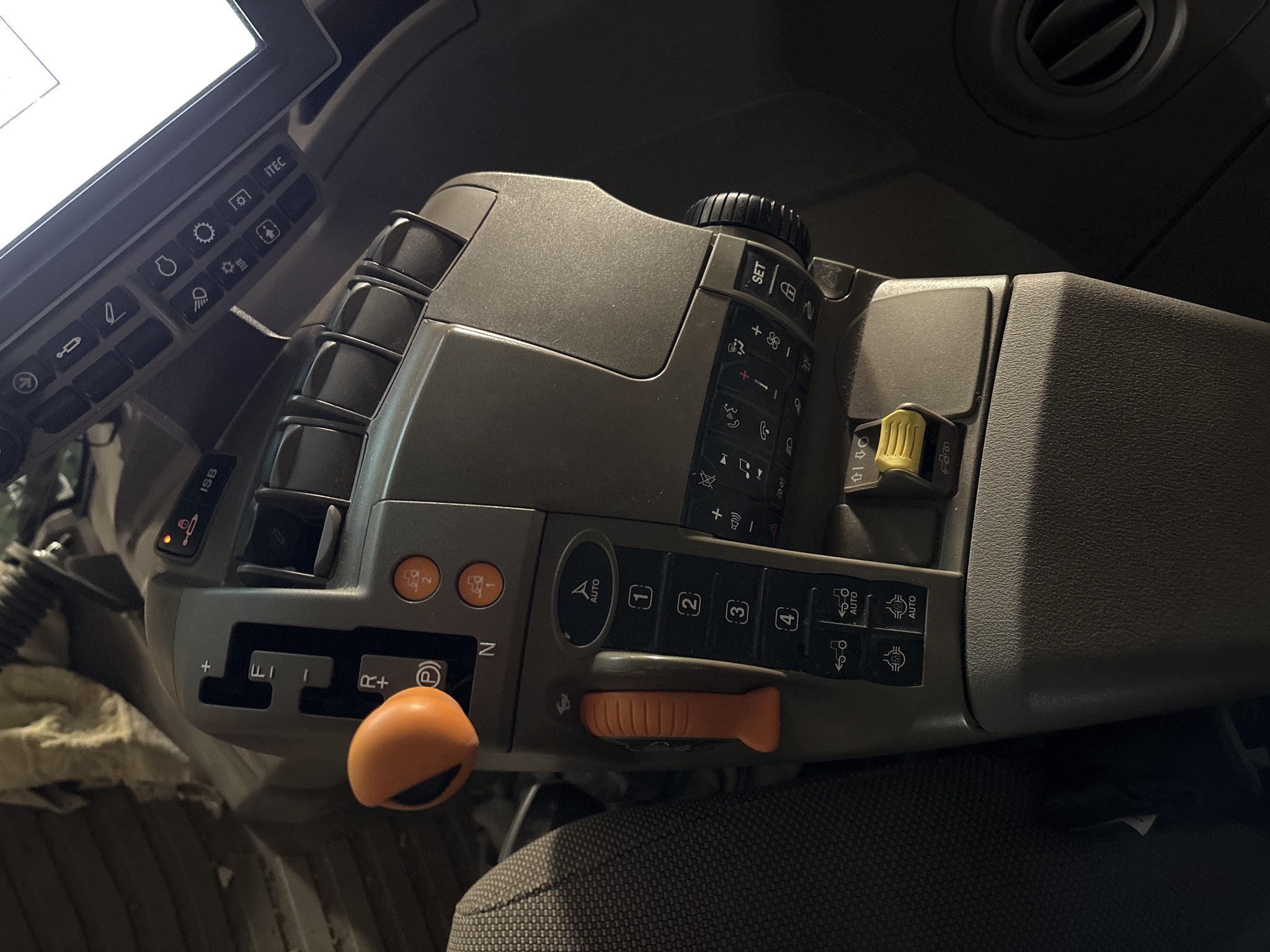 Used 2023 John Deere 8R 280 Row Crop Tractors at Koenig Equipment in Anna, OH - PhotoXL9