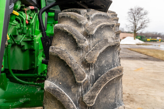 Used 2023 John Deere 8R 280 Row Crop Tractors at Koenig Equipment in Anna, OH - Photo12