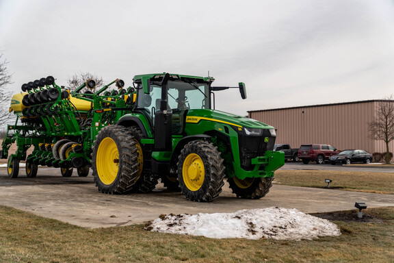 Used 2023 John Deere 8R 280 Row Crop Tractors at Koenig Equipment in Anna, OH - Photo6