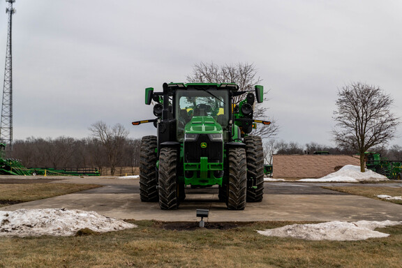 Used 2023 John Deere 8R 280 Row Crop Tractors at Koenig Equipment in Anna, OH - Photo7