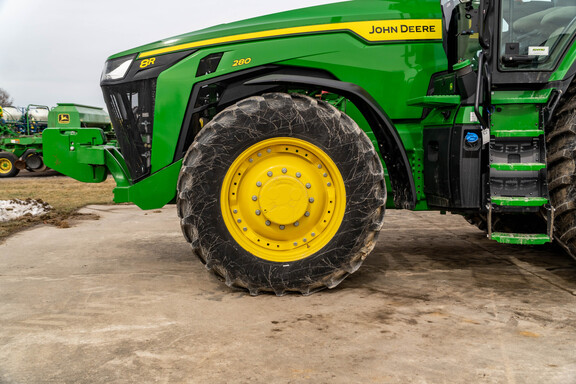 Used 2023 John Deere 8R 280 Row Crop Tractors at Koenig Equipment in Anna, OH - Photo8