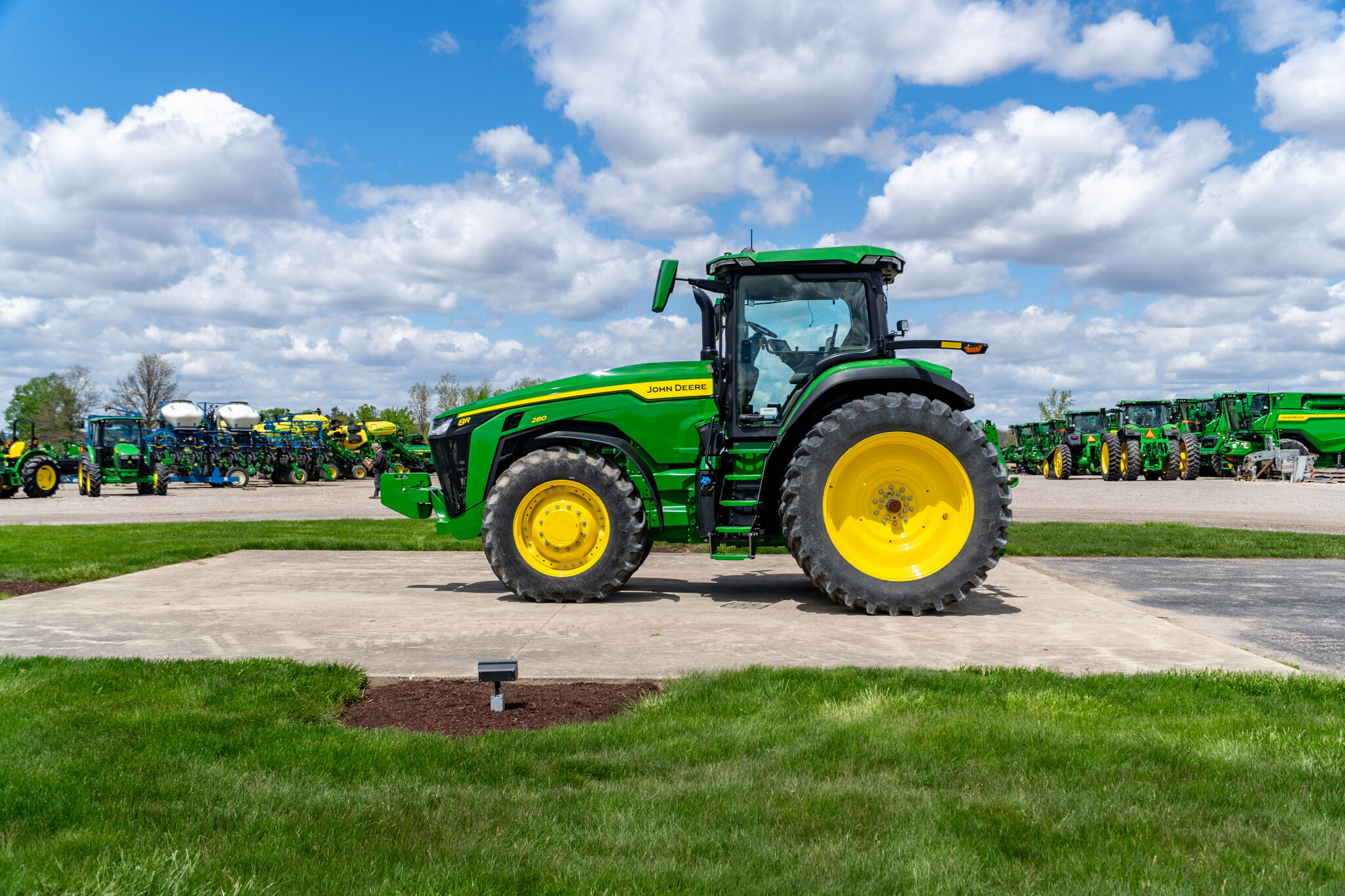 Used 2023 John Deere 8R 280 Row Crop Tractors at Koenig Equipment in Anna, OH - PhotoXL1