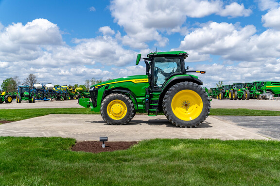 Used 2023 John Deere 8R 280 Row Crop Tractors at Koenig Equipment in Anna, OH - Photo1