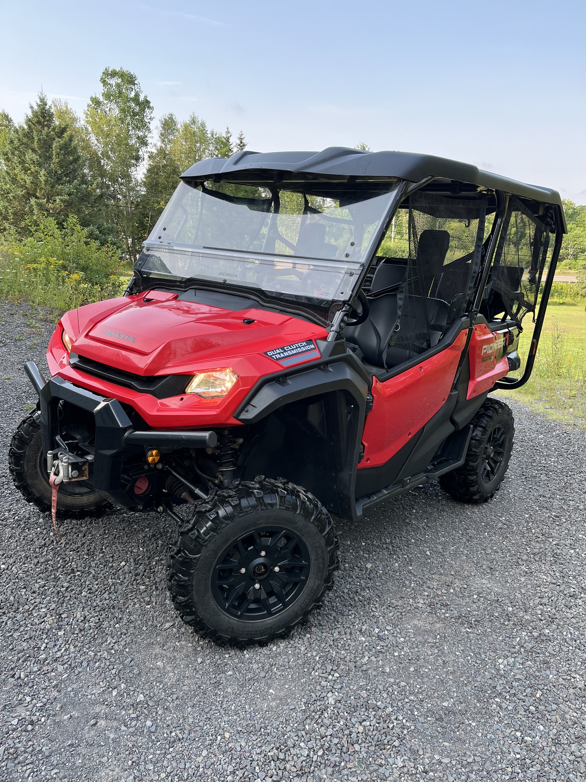 2022 Honda Pioneer 1000-5 Image 9