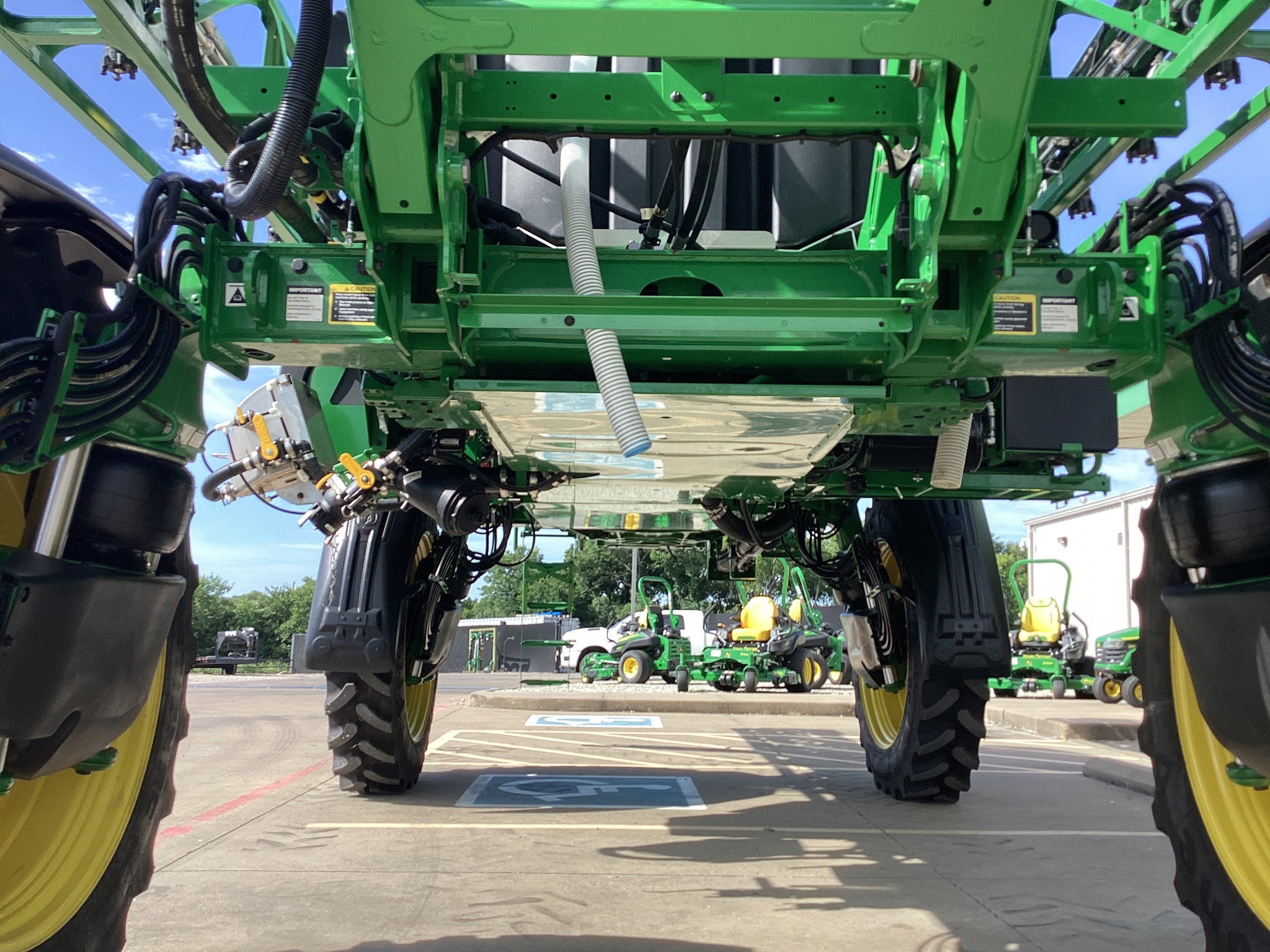 2024 John Deere 410R Image 30
