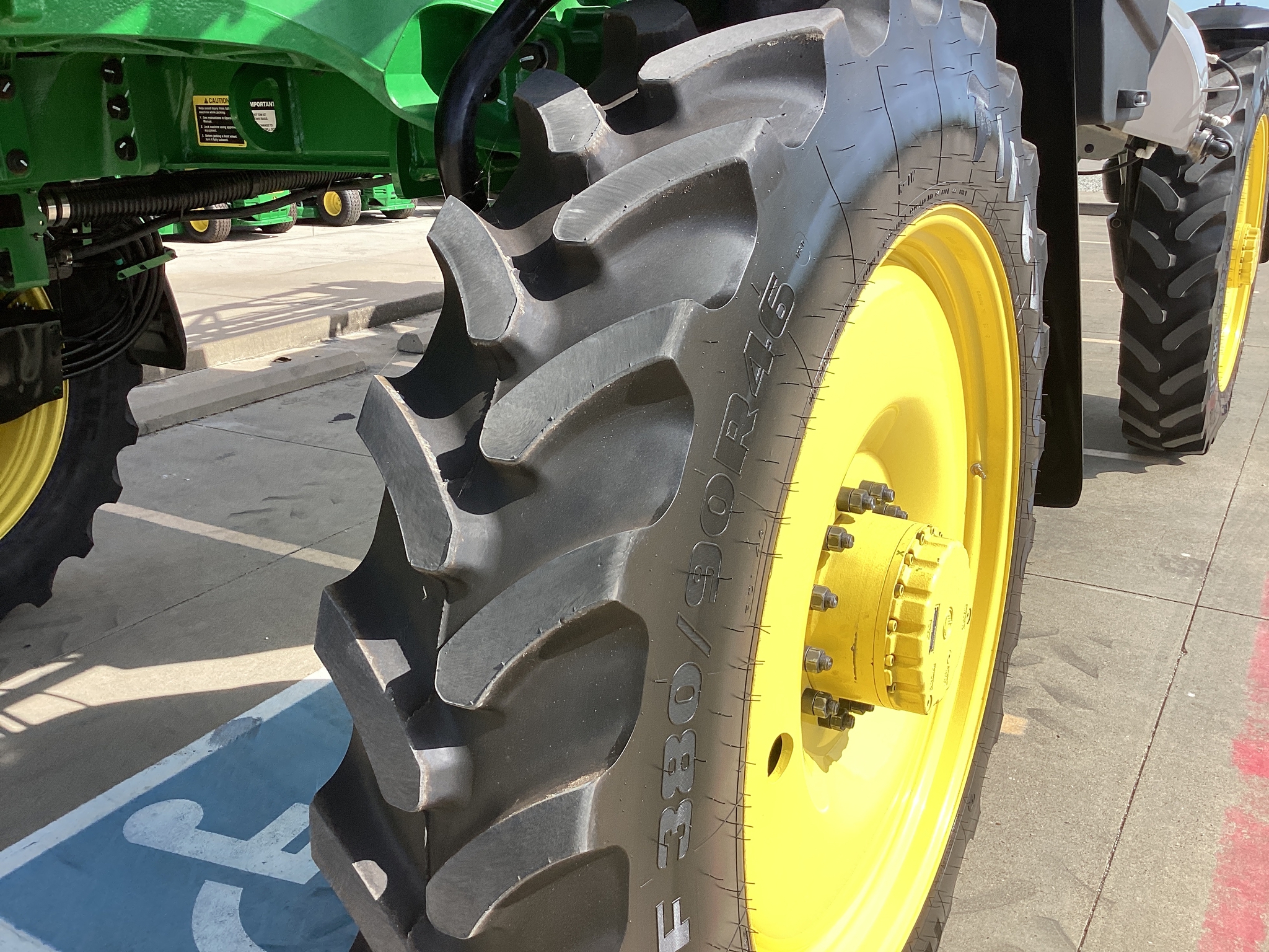 2024 John Deere 410R Image 32