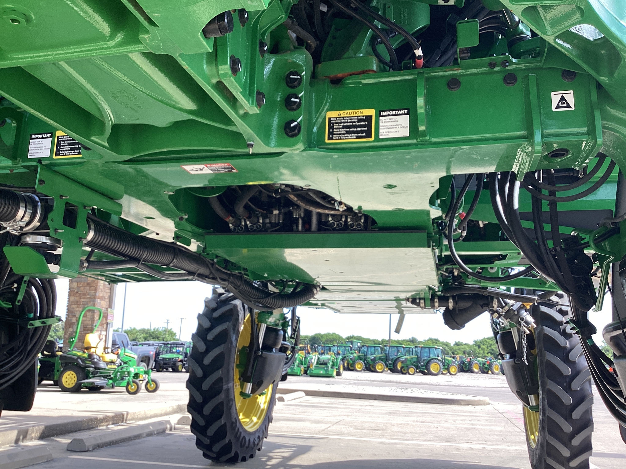 2024 John Deere 410R Image 31