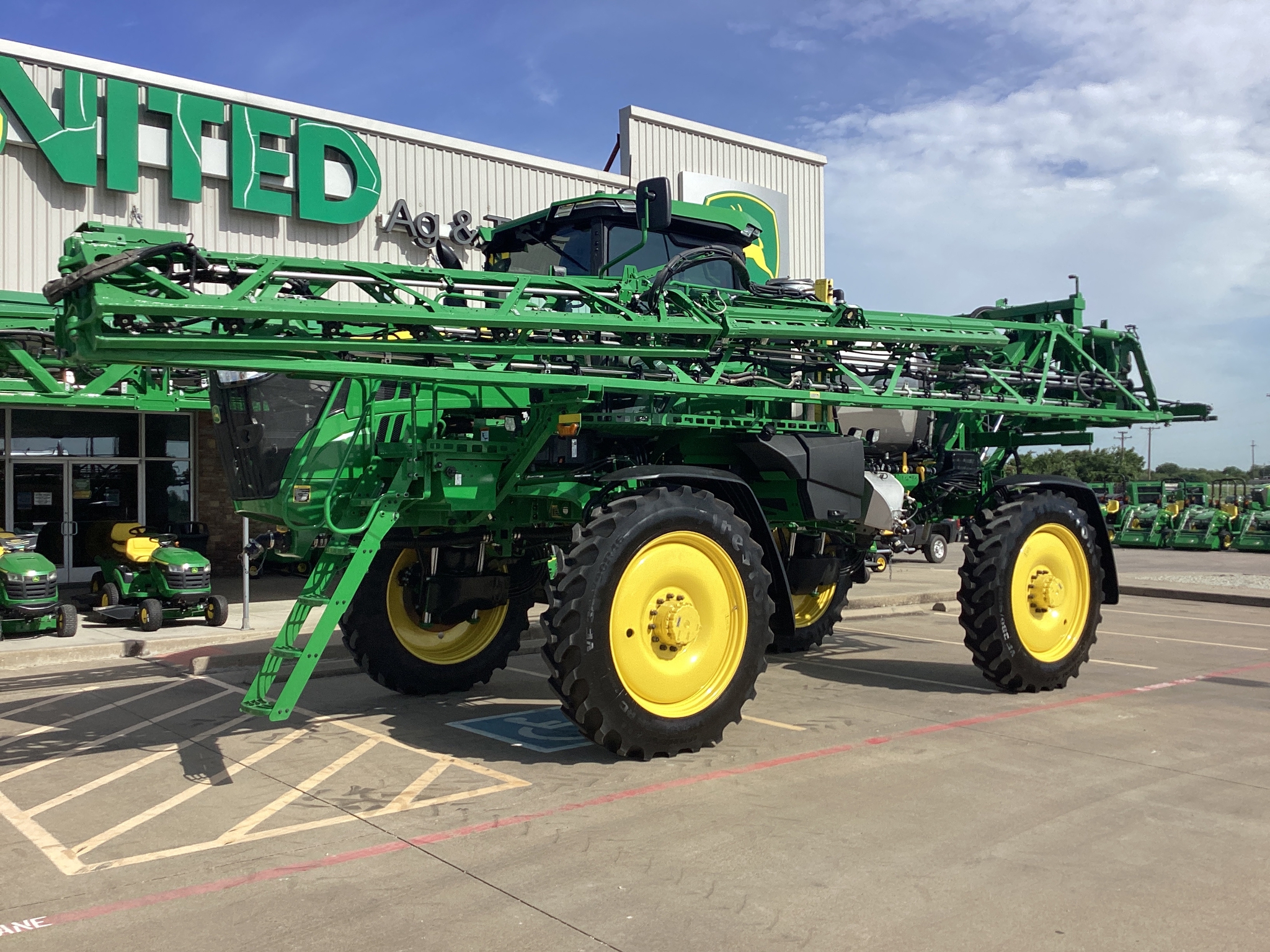 2024 John Deere 410R Image 2