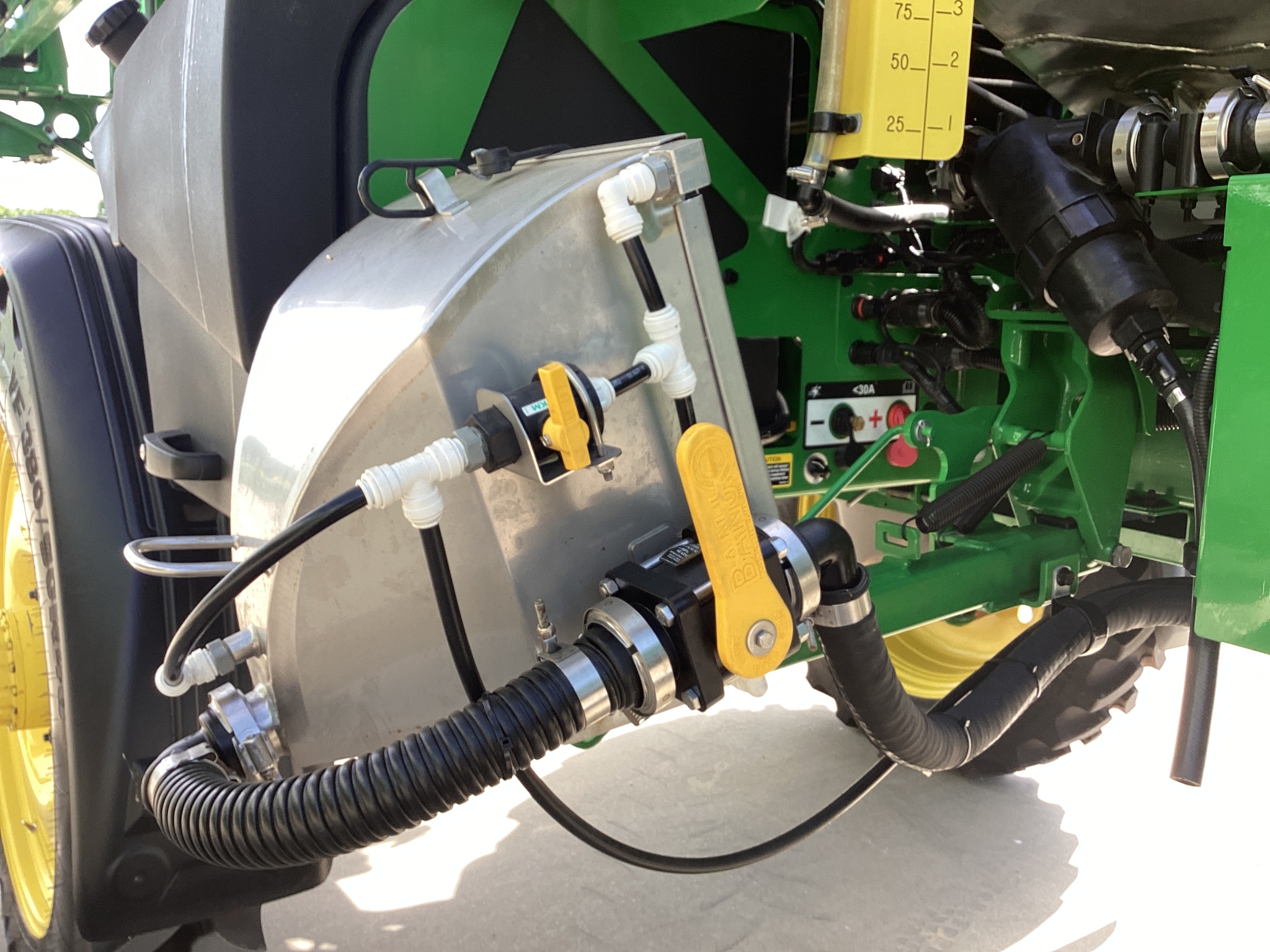 2024 John Deere 410R Image 22