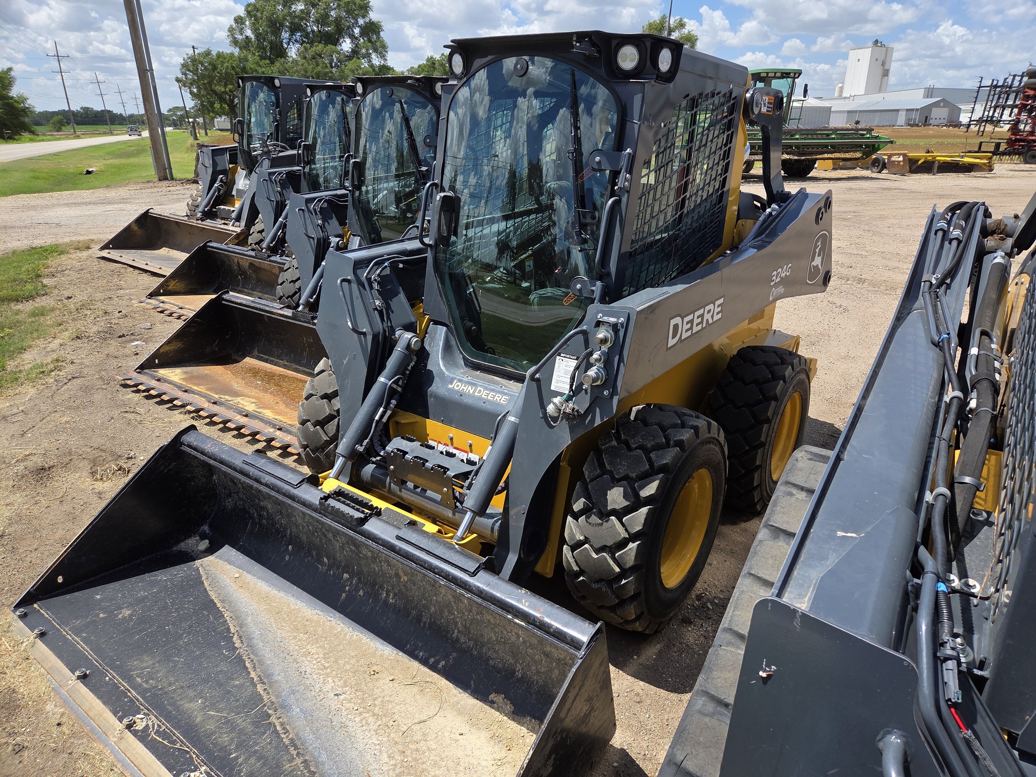2024 John Deere 324G Image 2