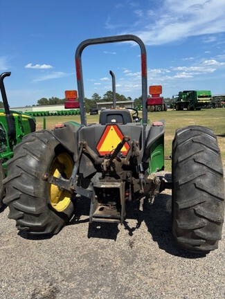 2002 John Deere 5205