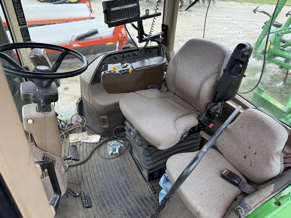 2001 John Deere 8410T - Photo13