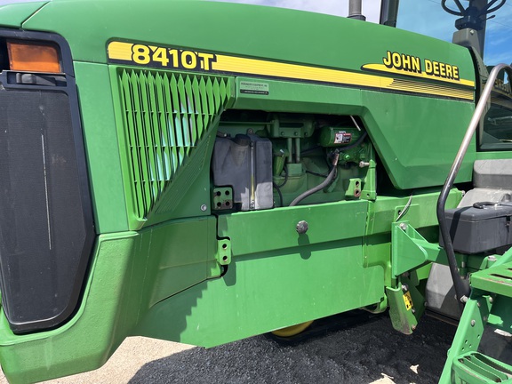 2001 John Deere 8410T - Photo28