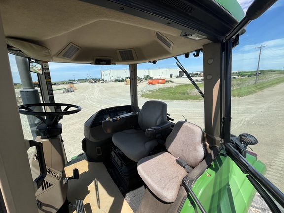 2001 John Deere 8410T - Photo30