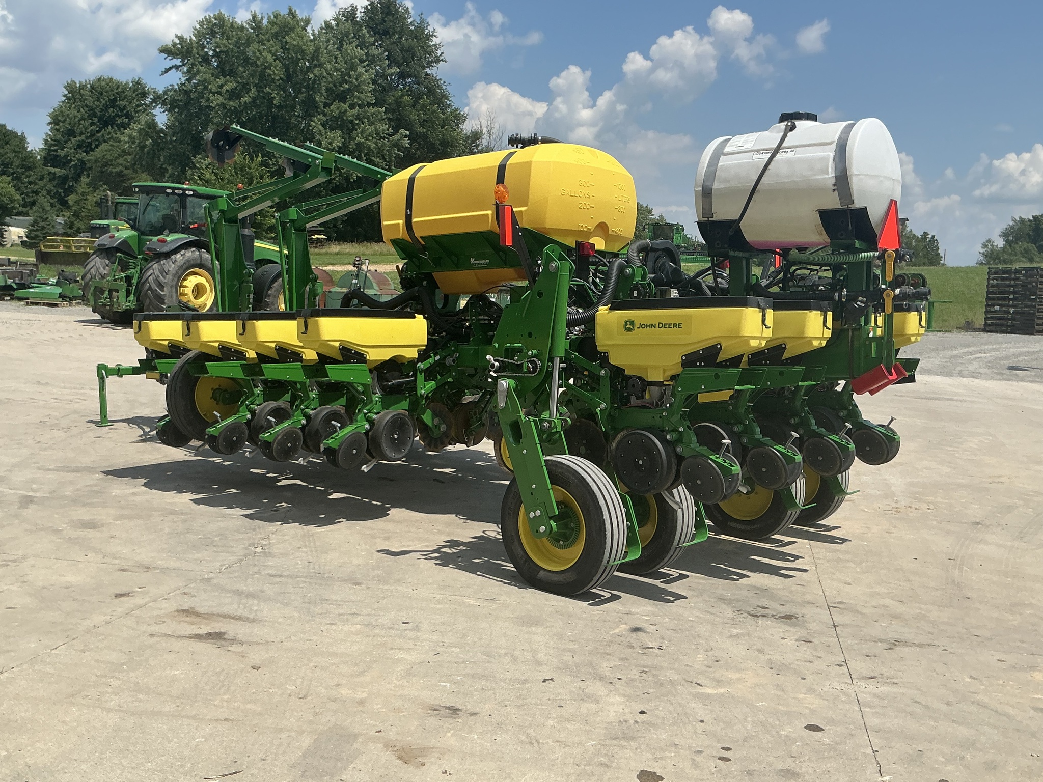 2025 John Deere 1775NT Image 7