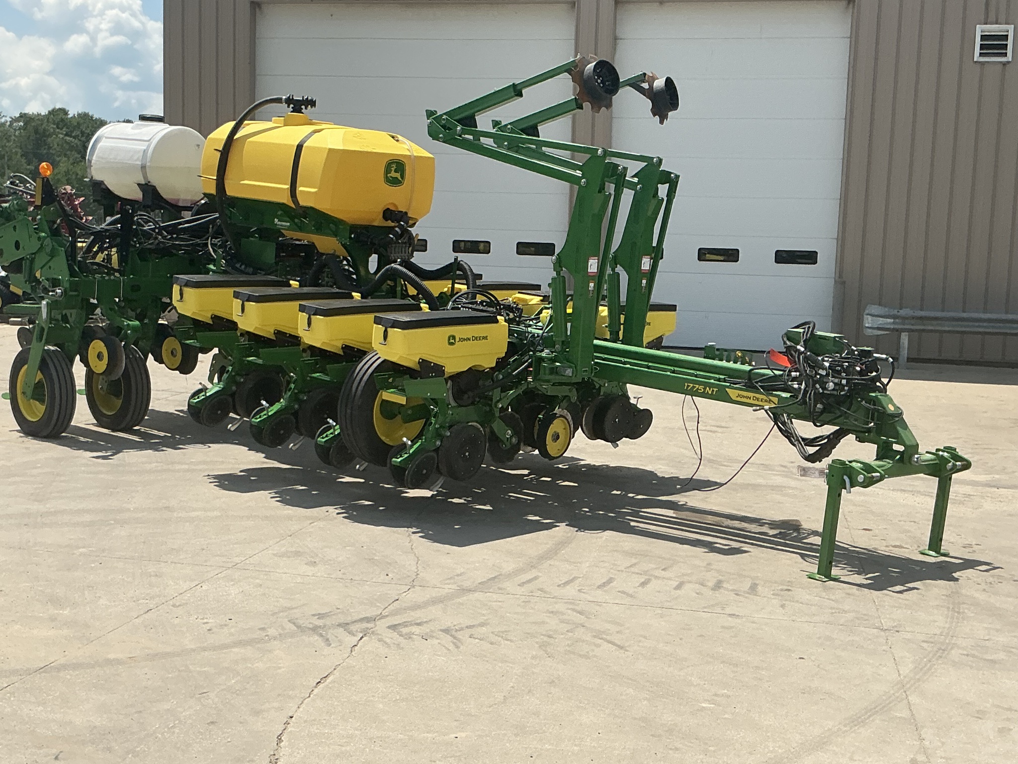 2025 John Deere 1775NT Image 1