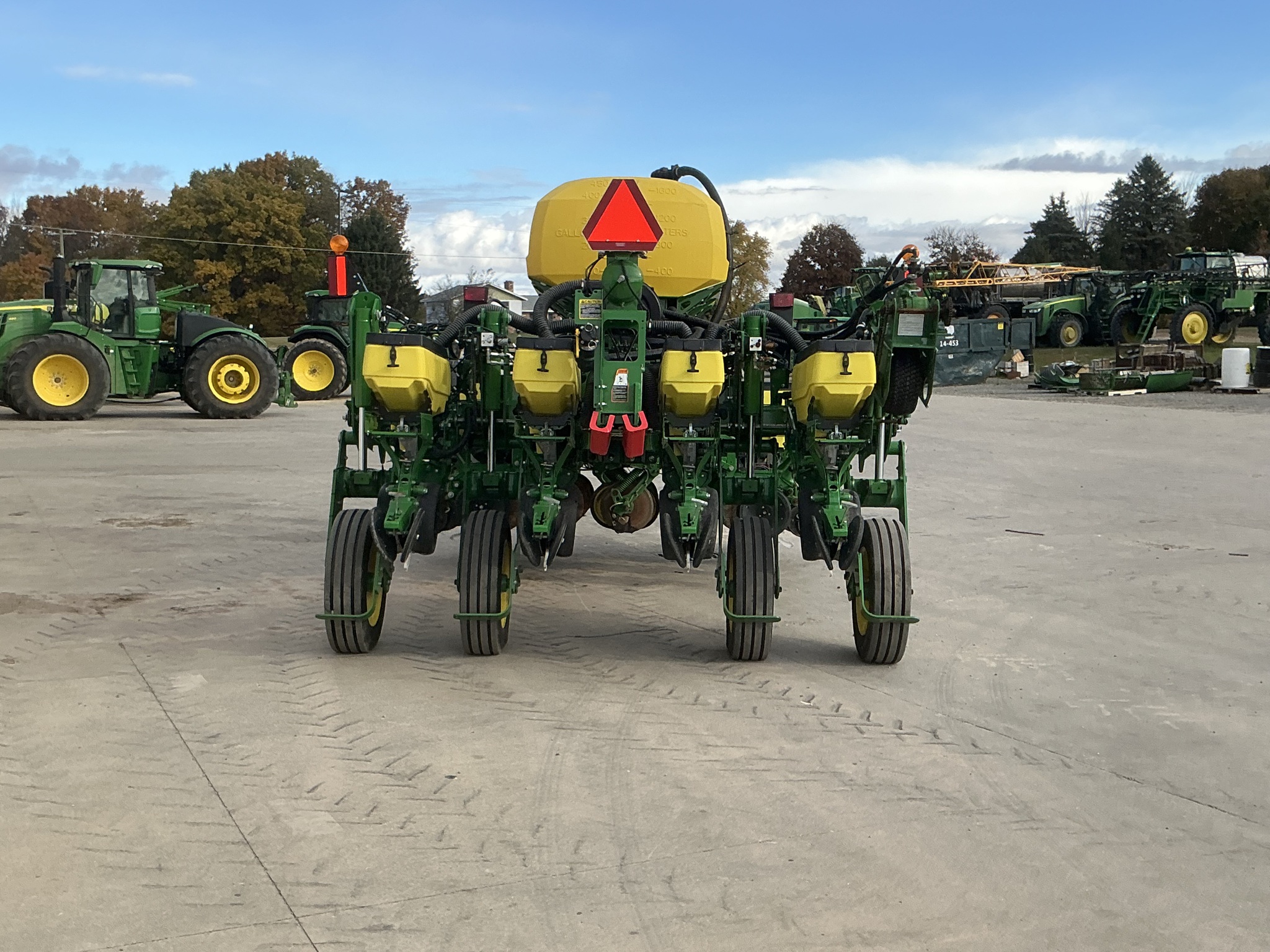 2025 John Deere 1775NT Image 5