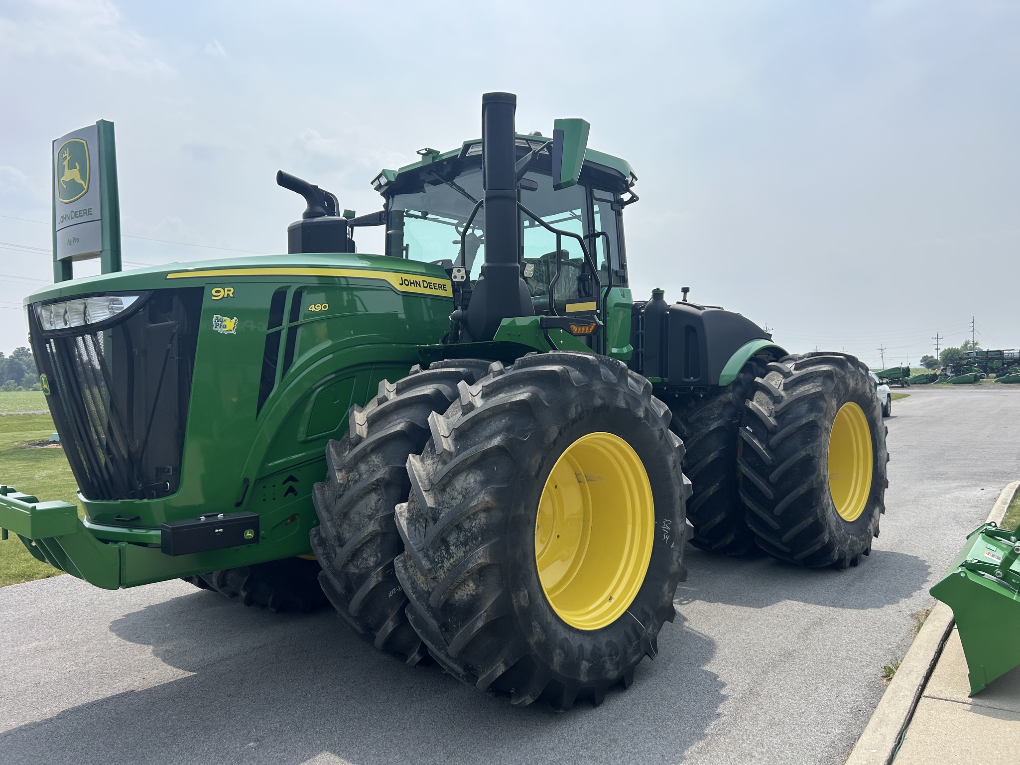 2024 John Deere 9R 490 Image 1