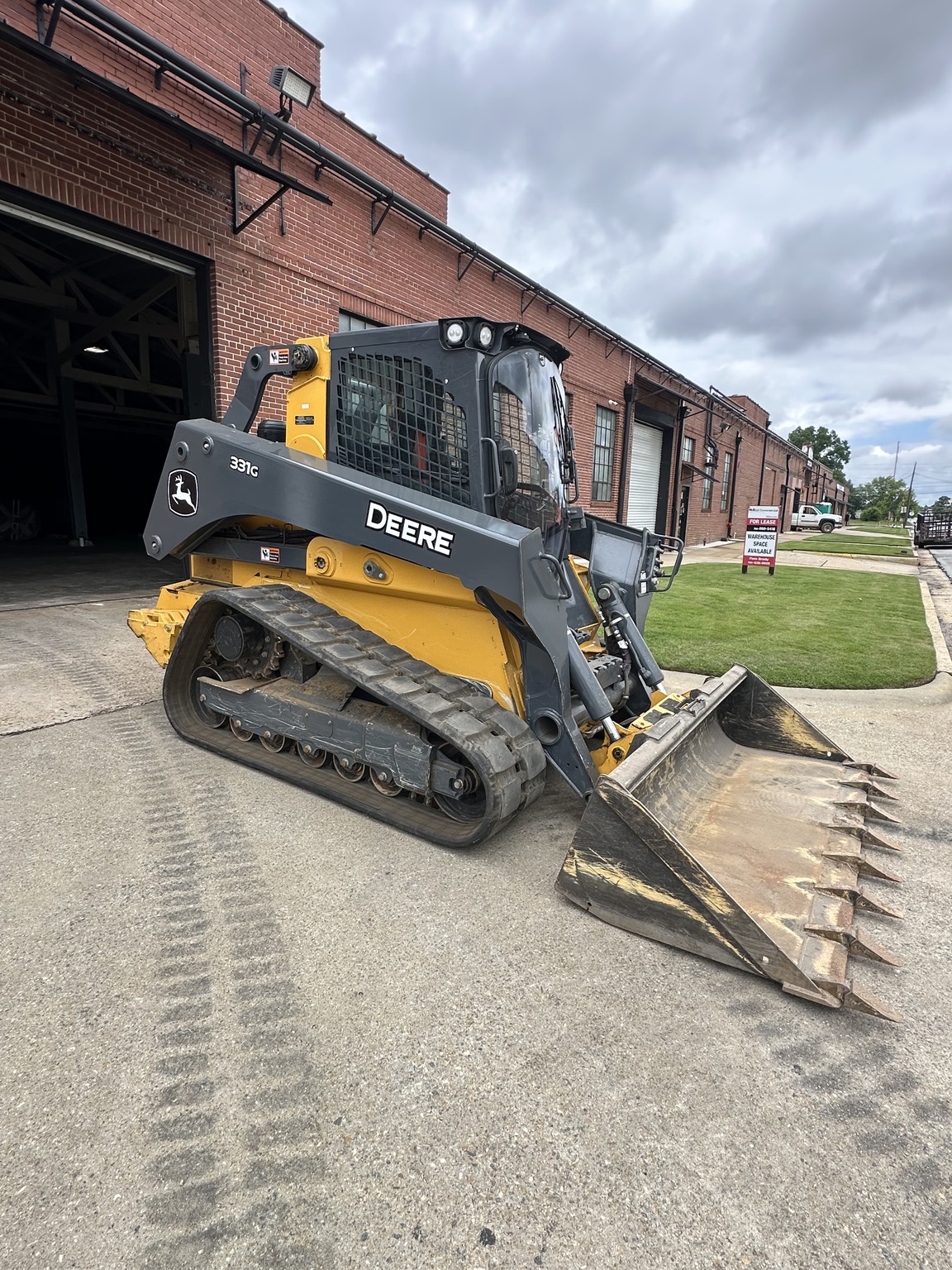 2023 John Deere 331G Image 1