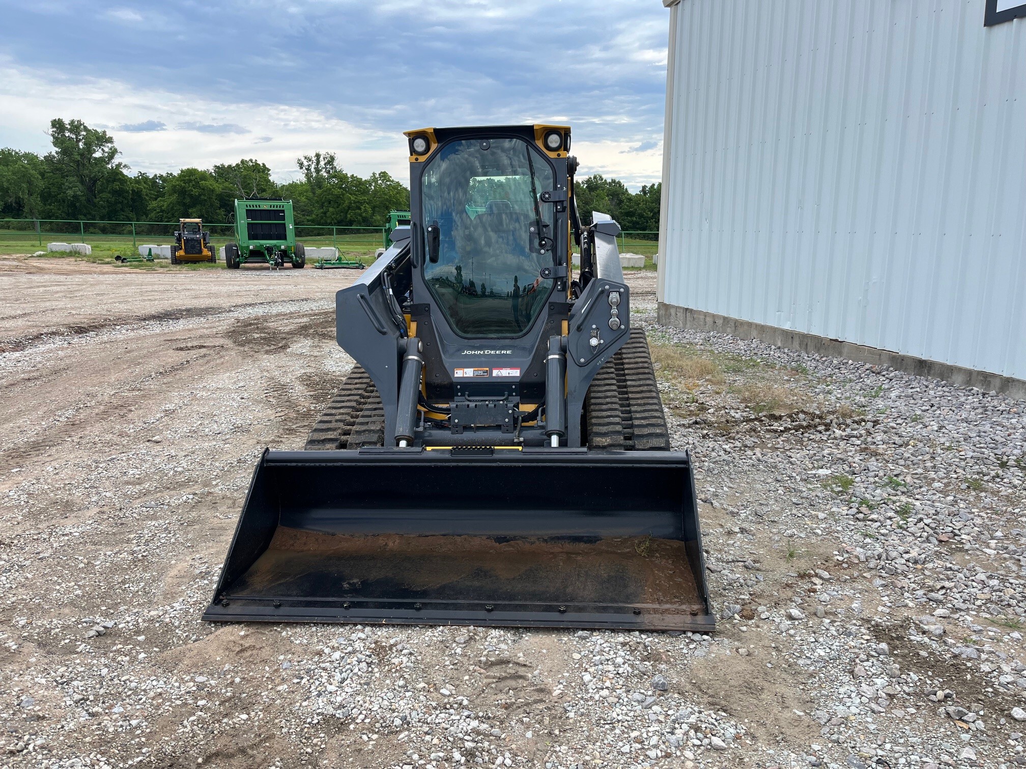 2024 John Deere 333 P Image 8