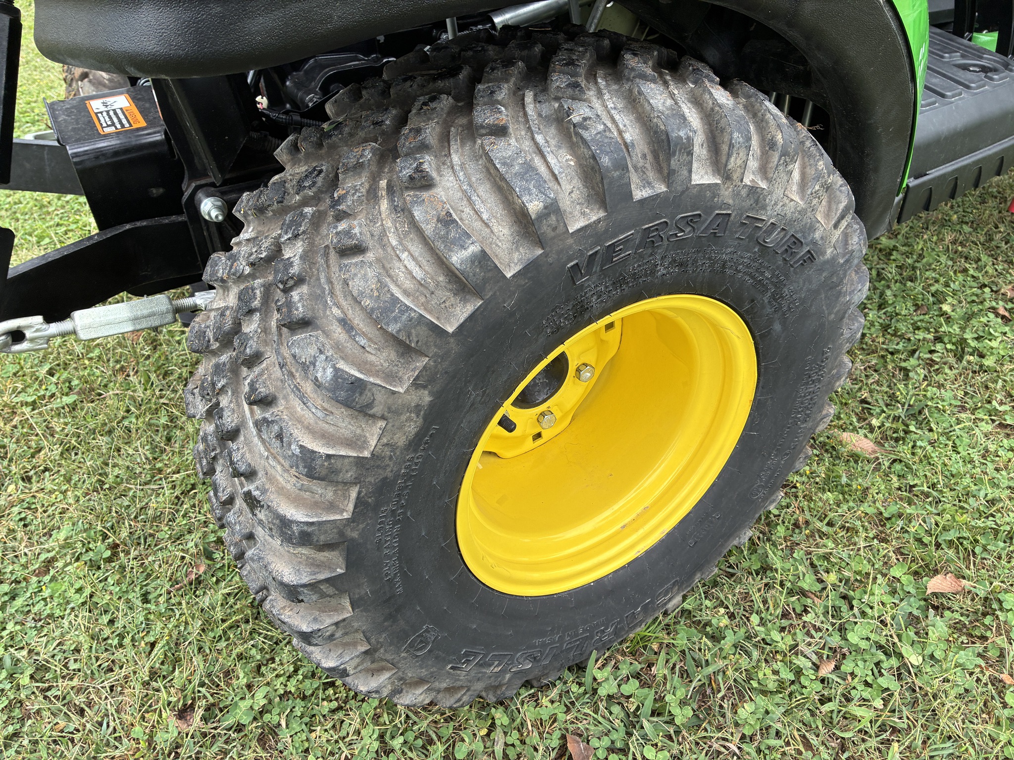 2021 John Deere 1023E Image 17