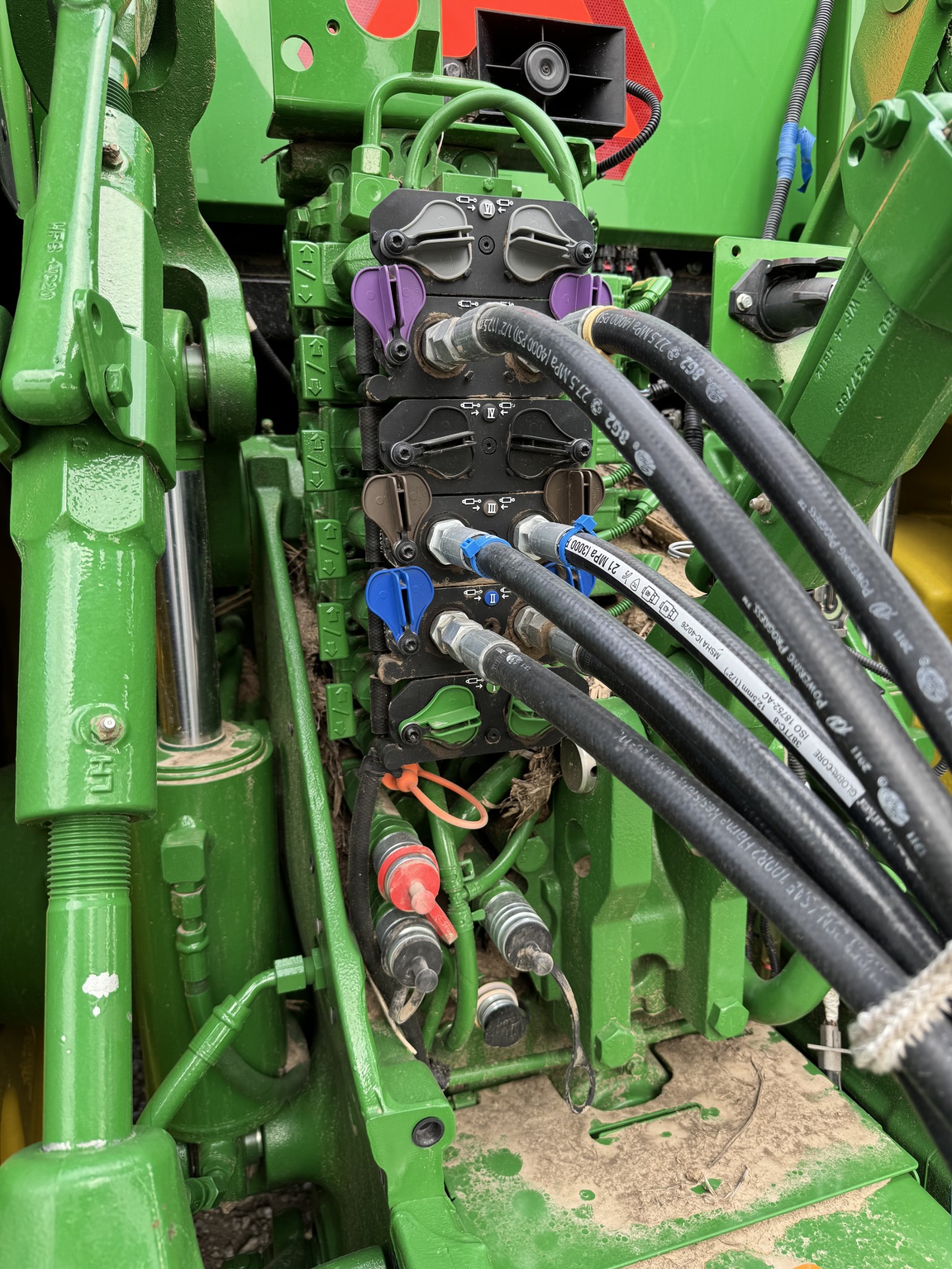 2024 John Deere 8R 410 Image 12