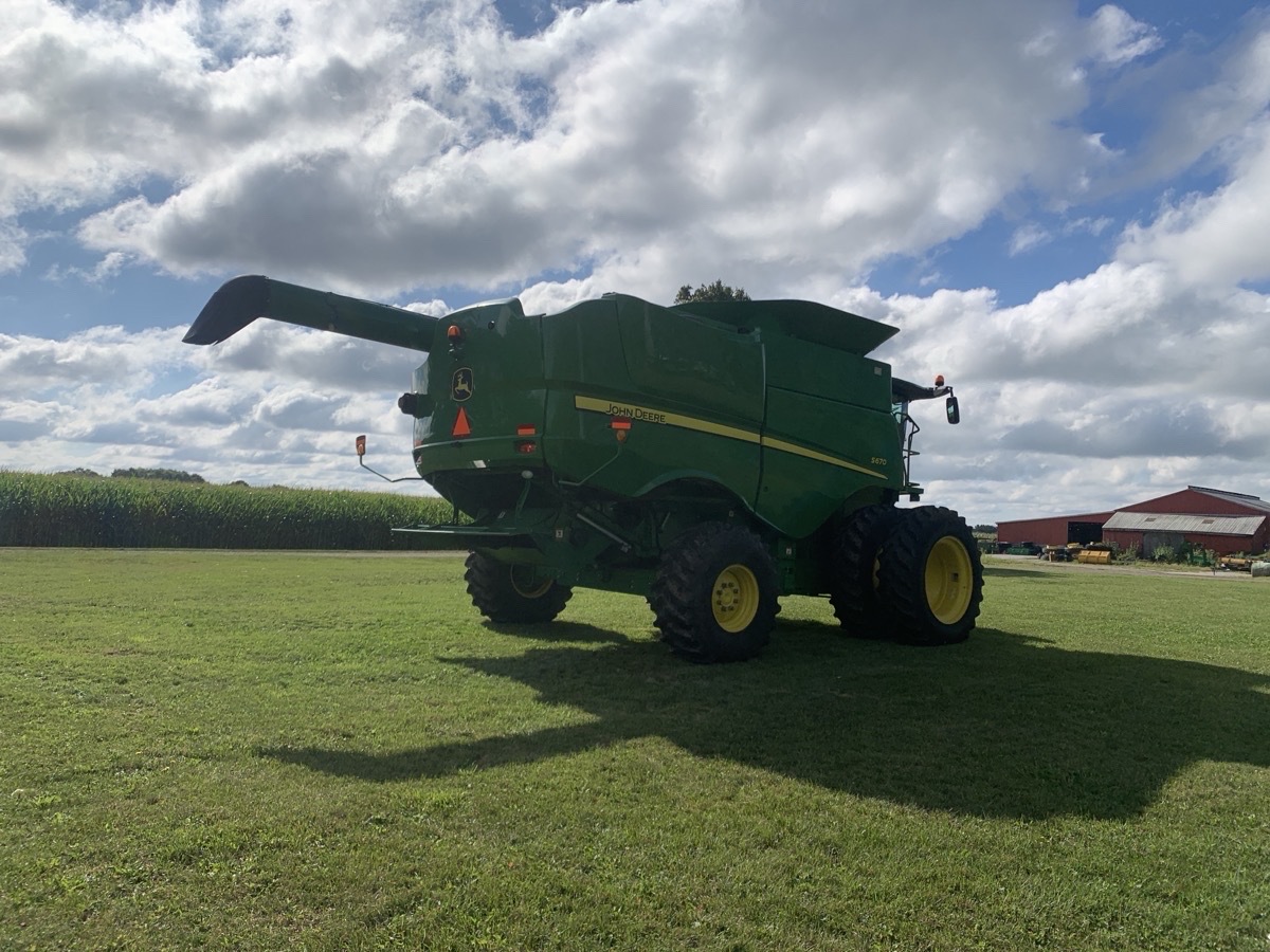 2013 John Deere S670 Image 6