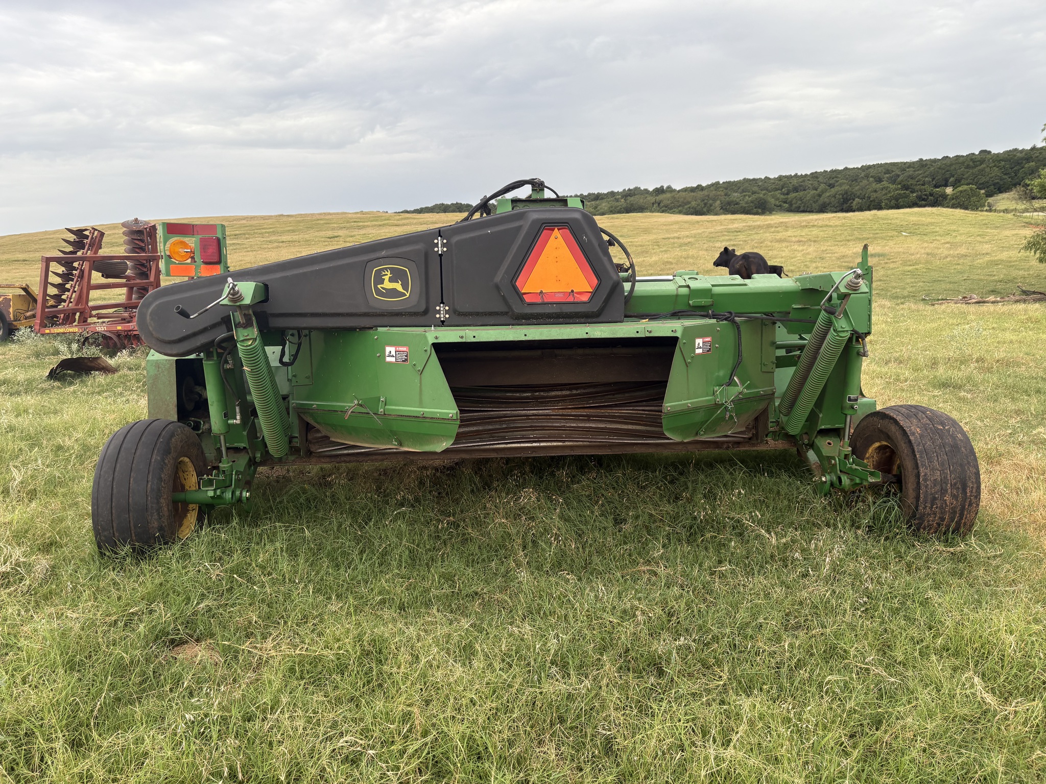 2010 John Deere 956 Image 2