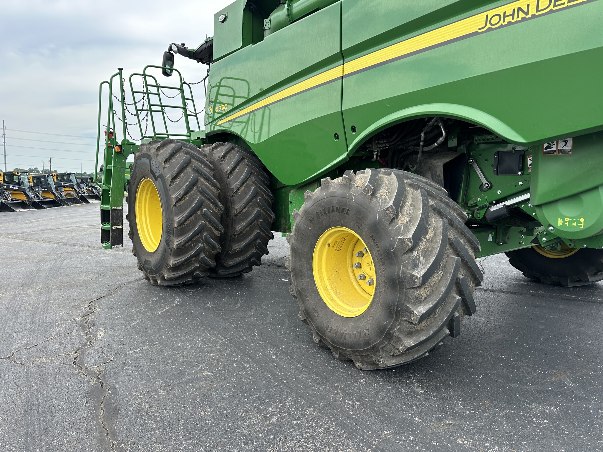 2024 John Deere S790 Image 8