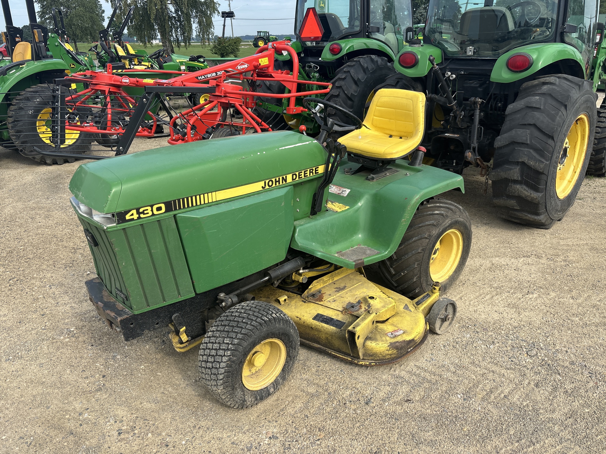 John Deere 430 Image 8