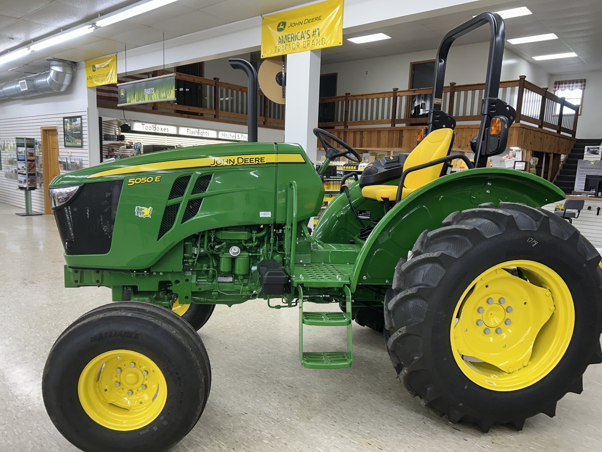 2025 John Deere 5050E Image 2