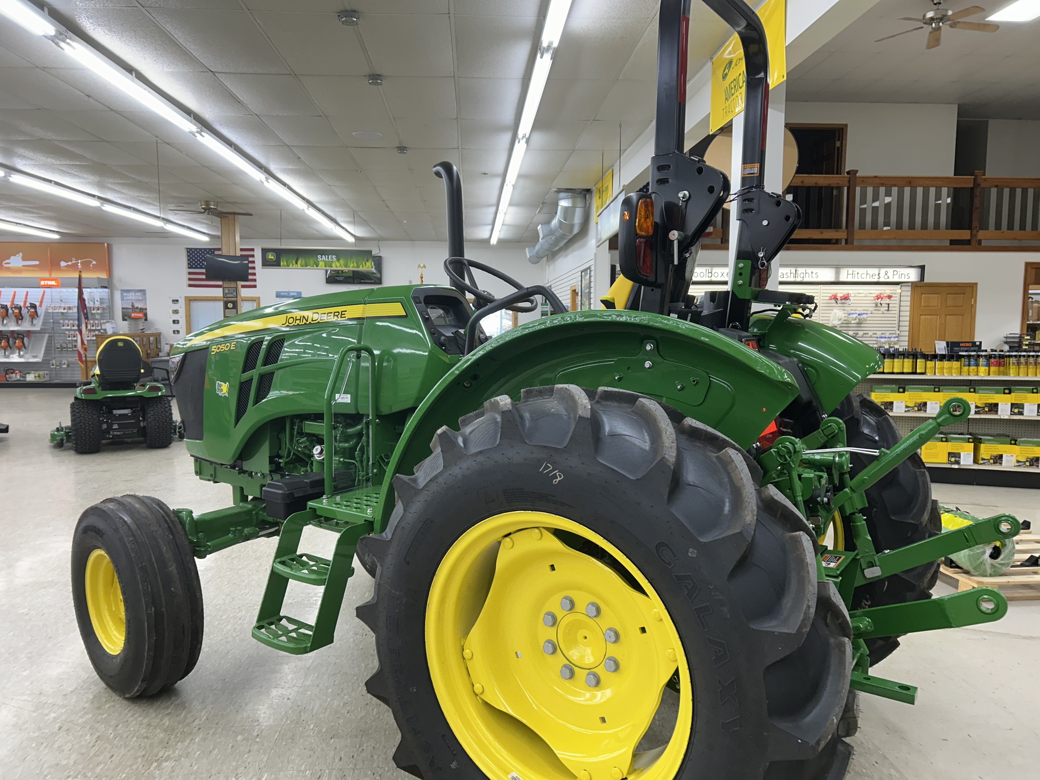 2025 John Deere 5050E Image 3