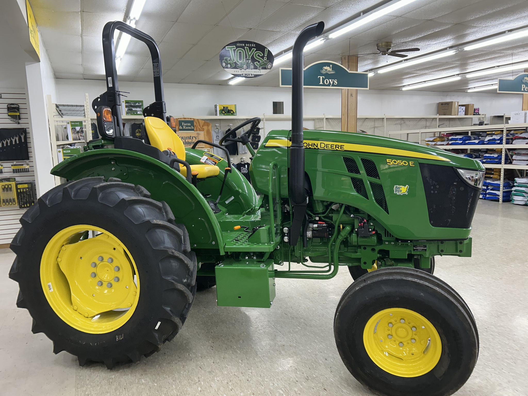 2025 John Deere 5050E Image 6