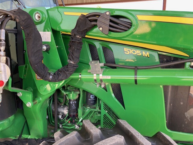 2023 John Deere 5105M Image 23