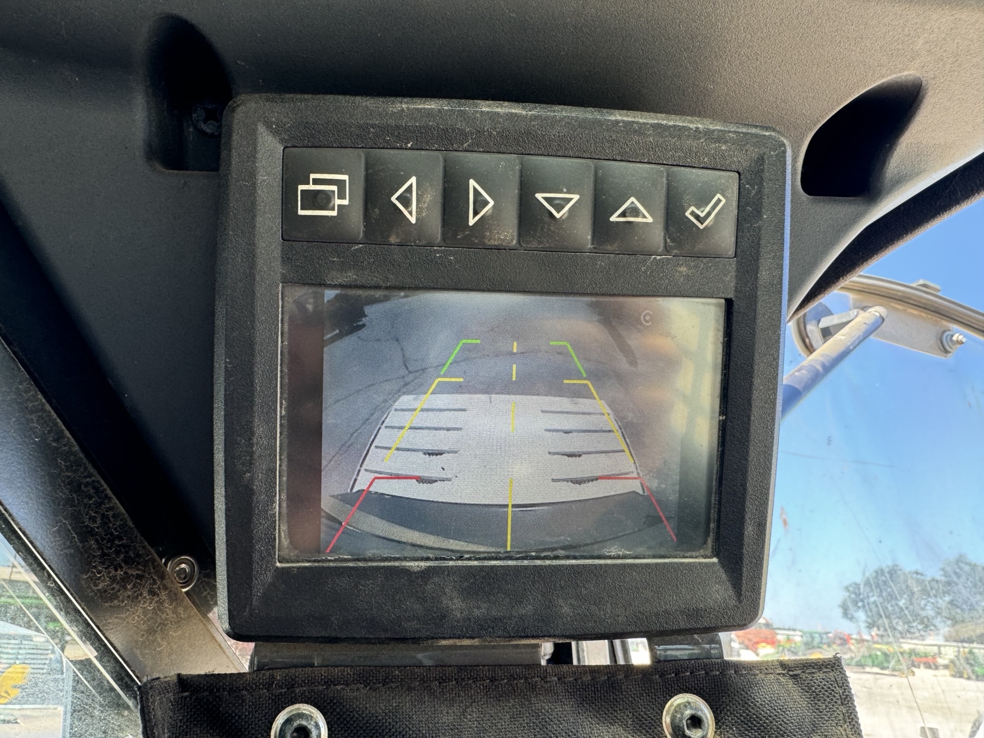 2019 John Deere 333G Image 9