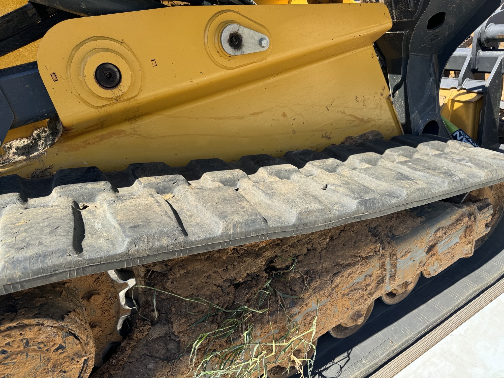 2019 John Deere 333G Image 18