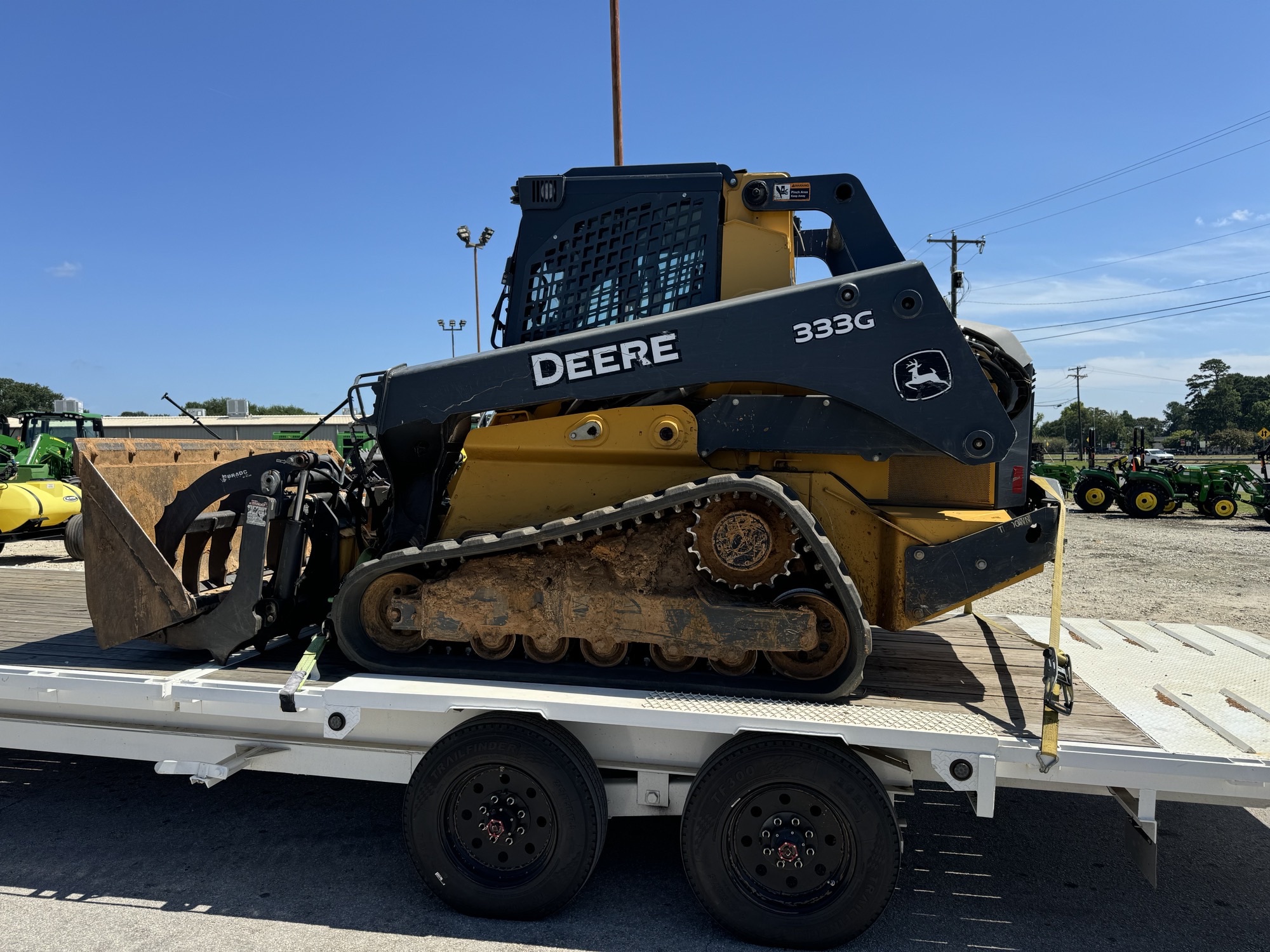 2019 John Deere 333G Image 1