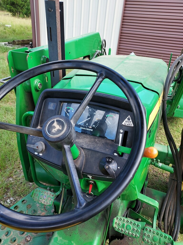2010 John Deere 5065E Image 5