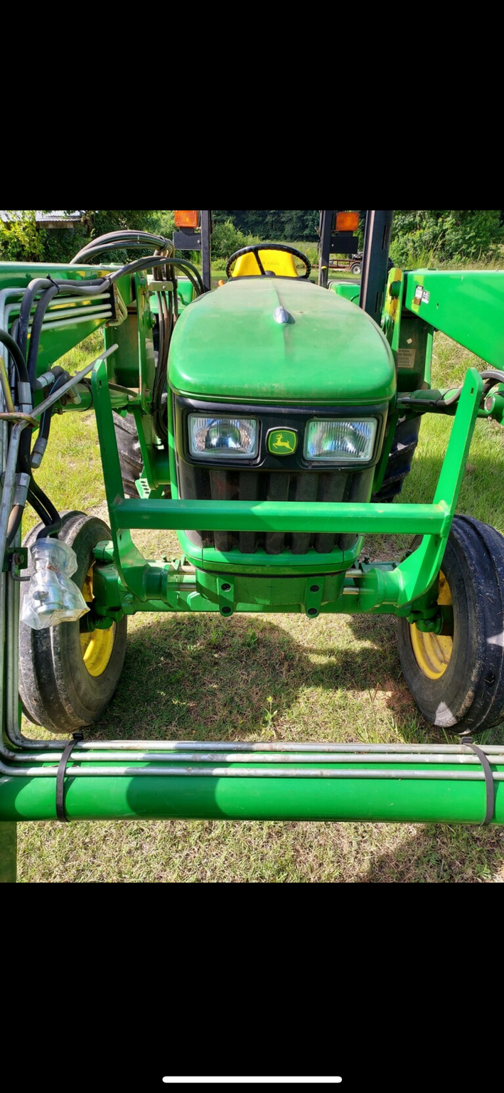 2010 John Deere 5065E Image 3