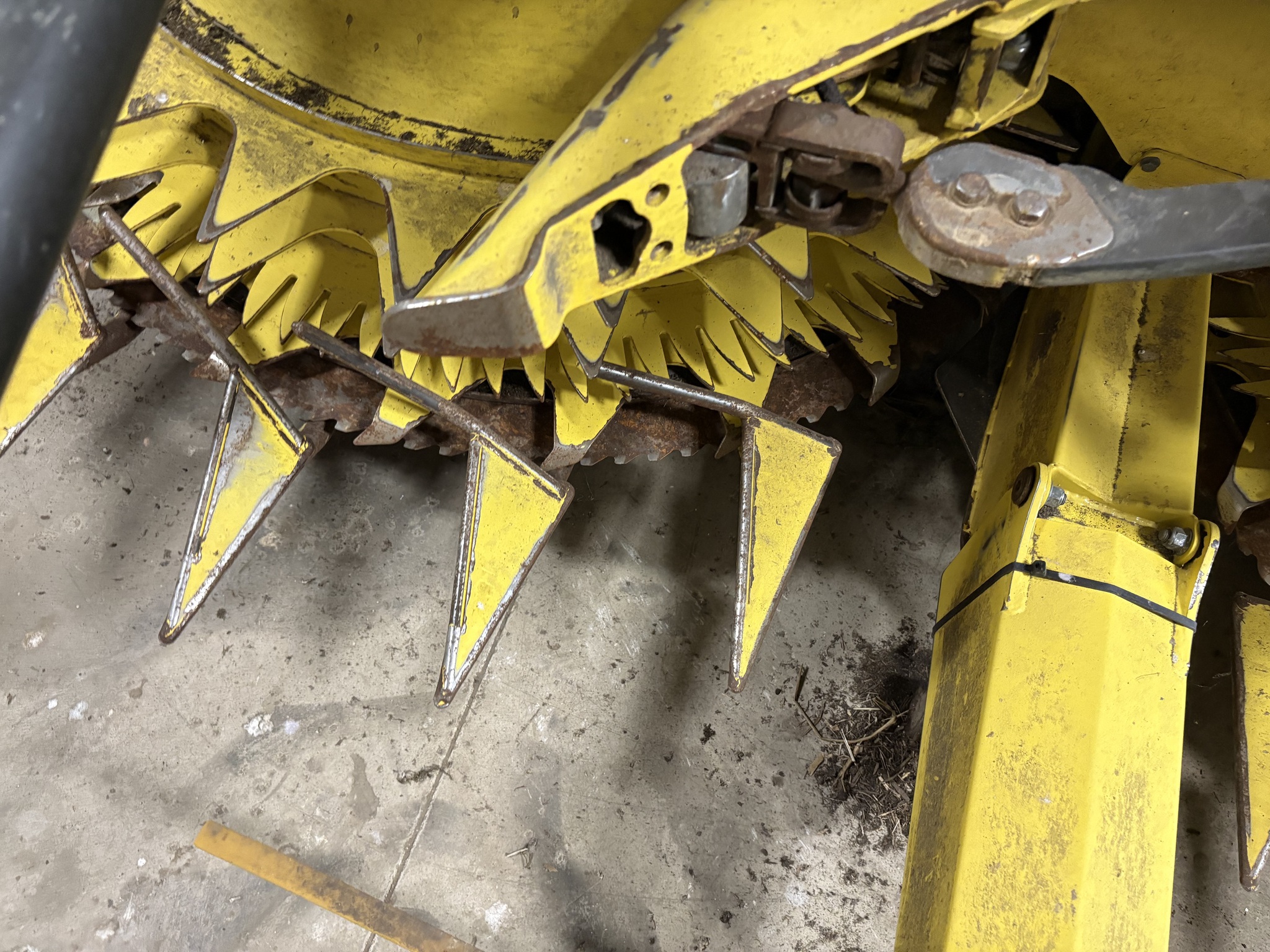 2023 John Deere 772 Image 13