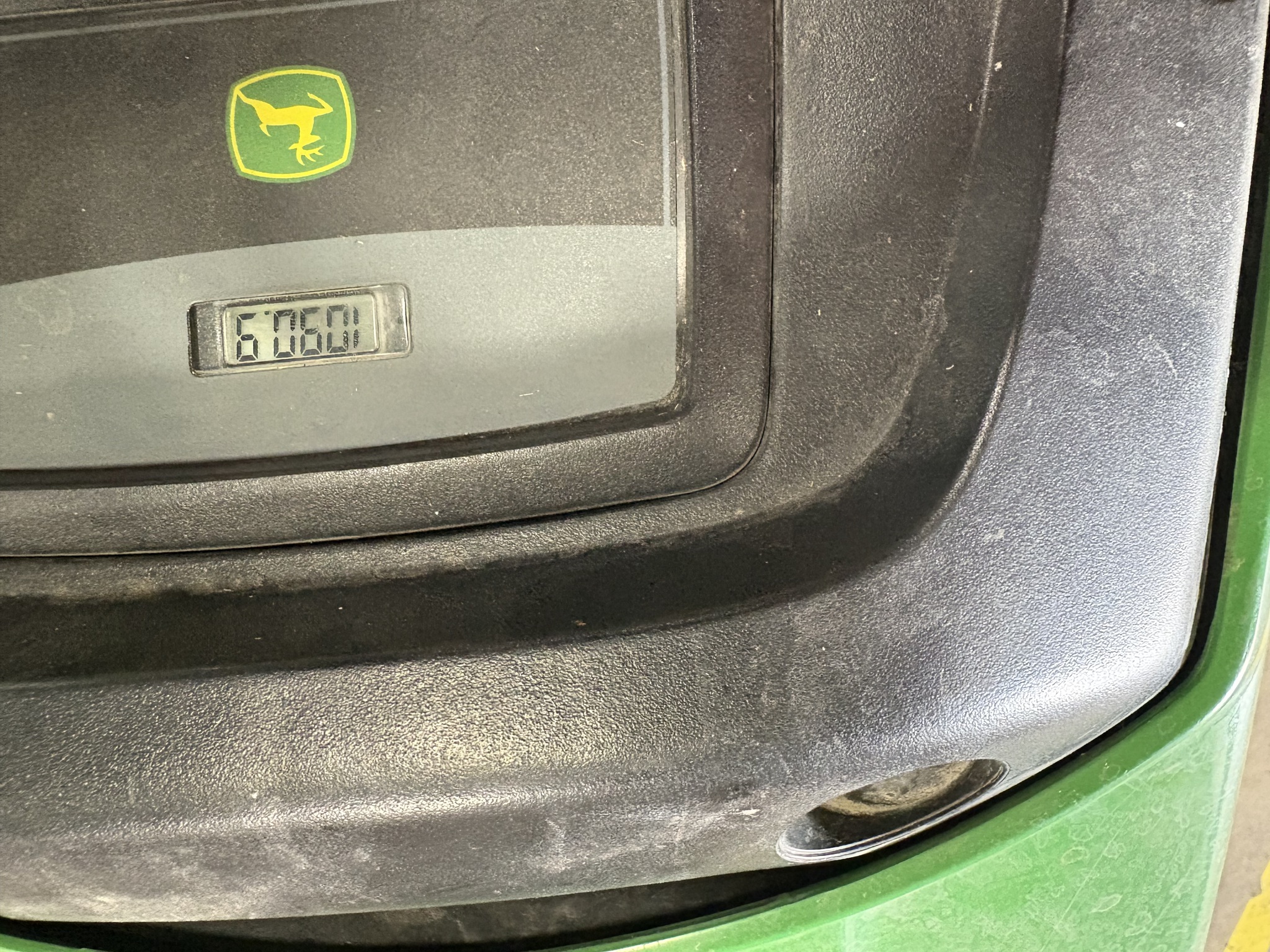 2007 John Deere X320 Image 3
