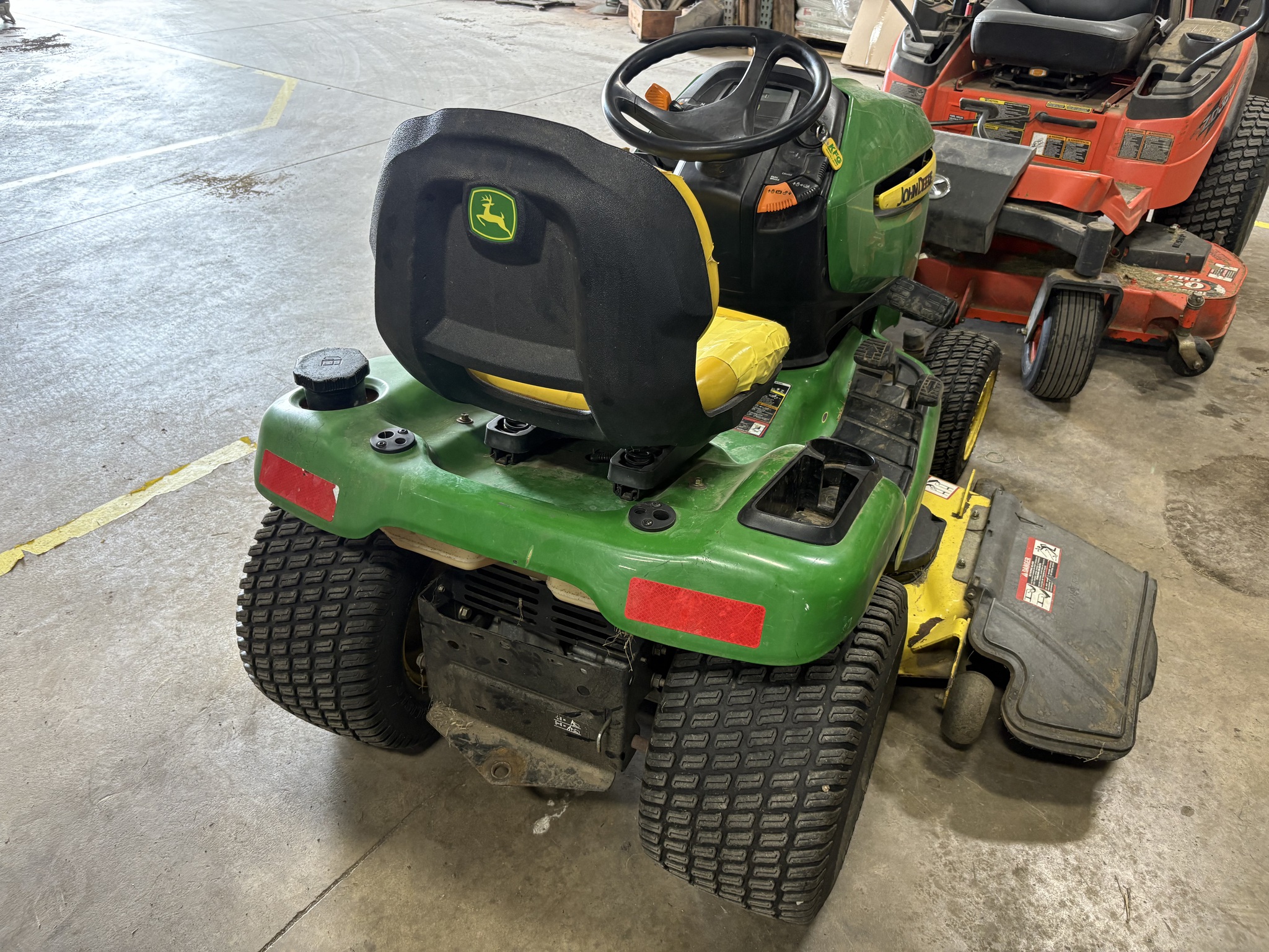2007 John Deere X320 Image 6