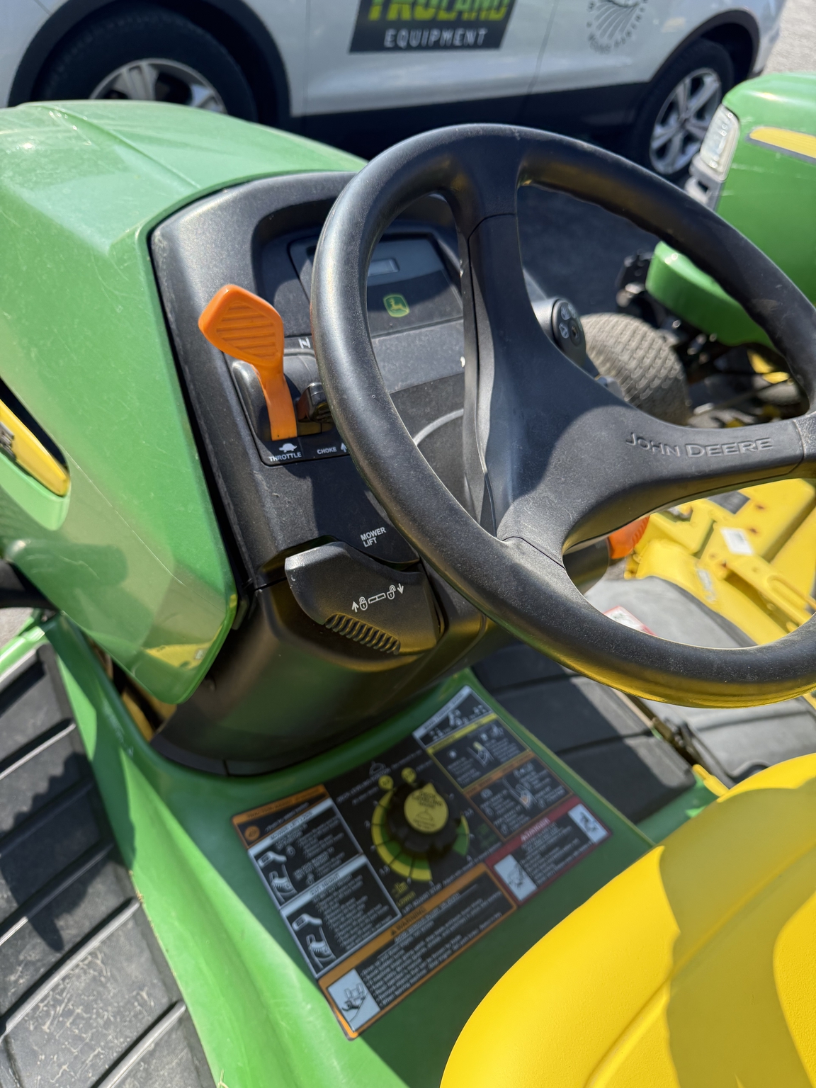 2007 John Deere X320 Image 5