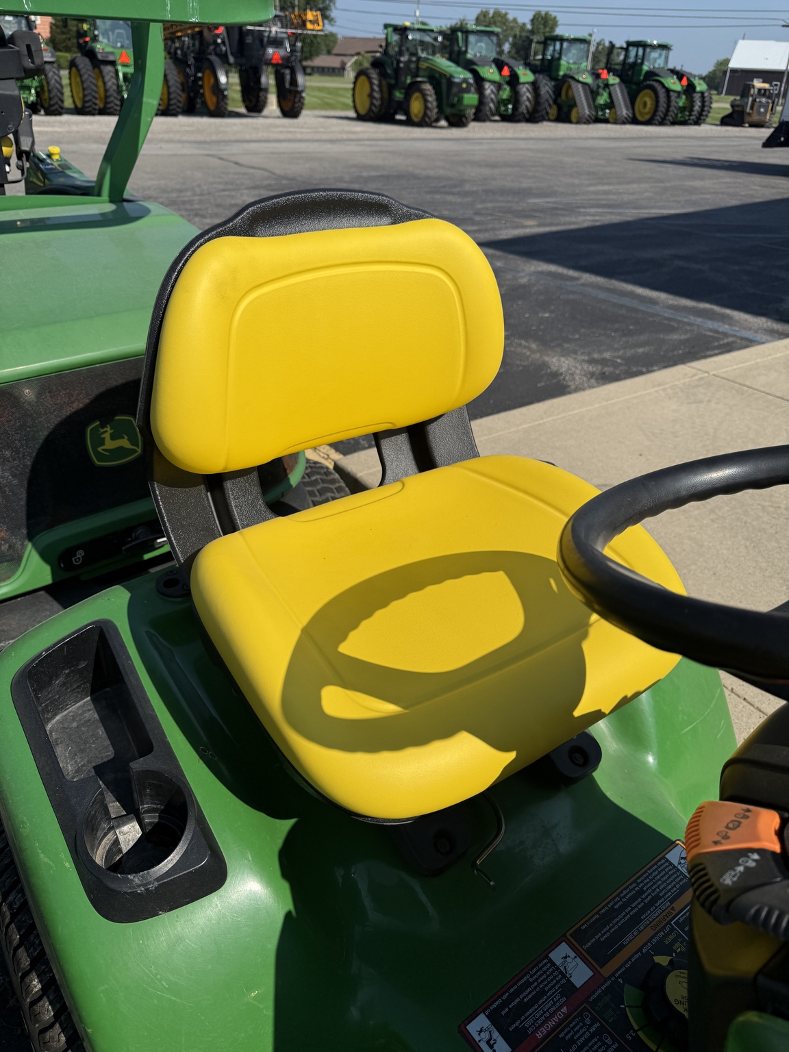 2007 John Deere X320 Image 7