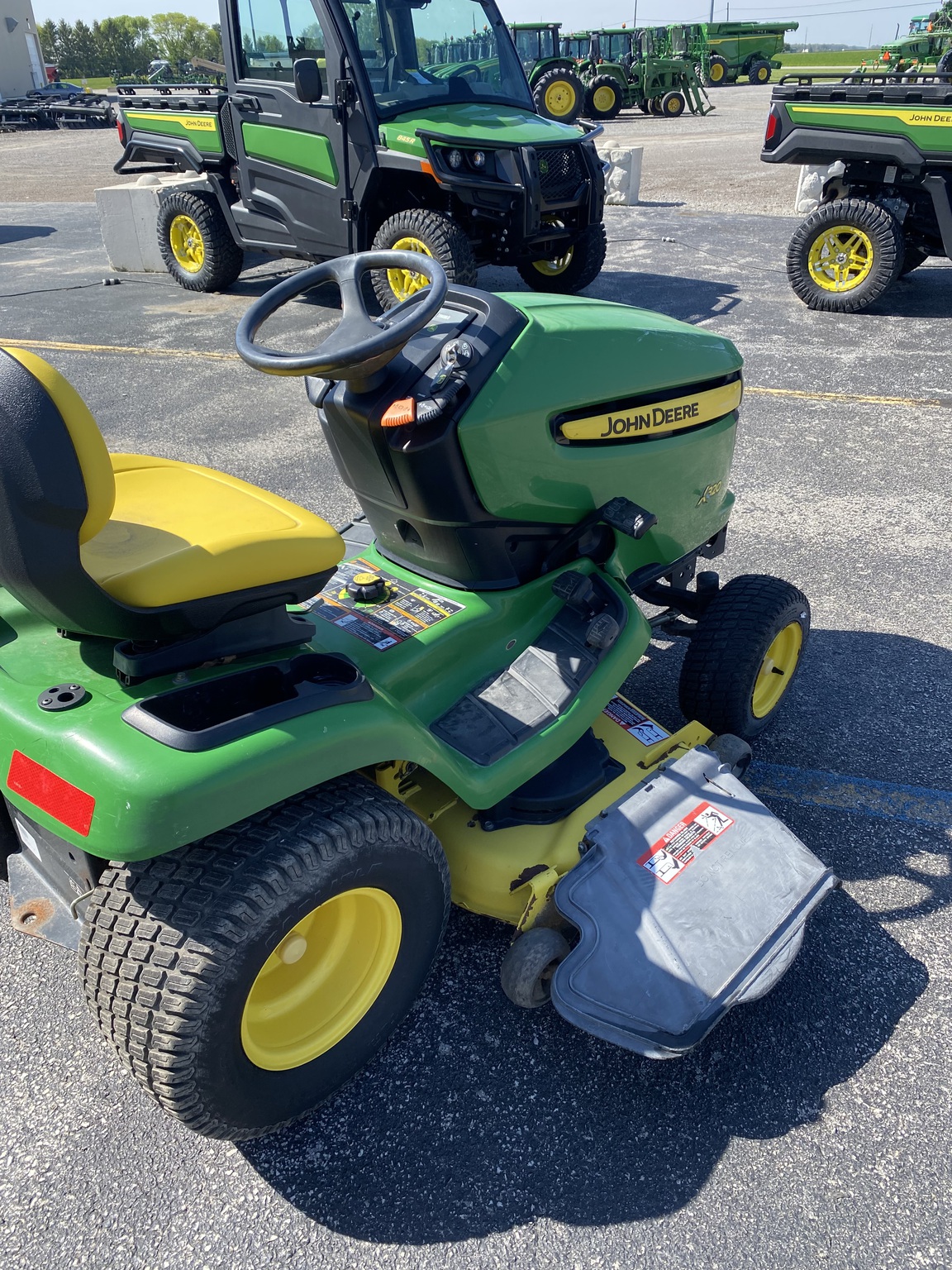 2007 John Deere X320 Image 3