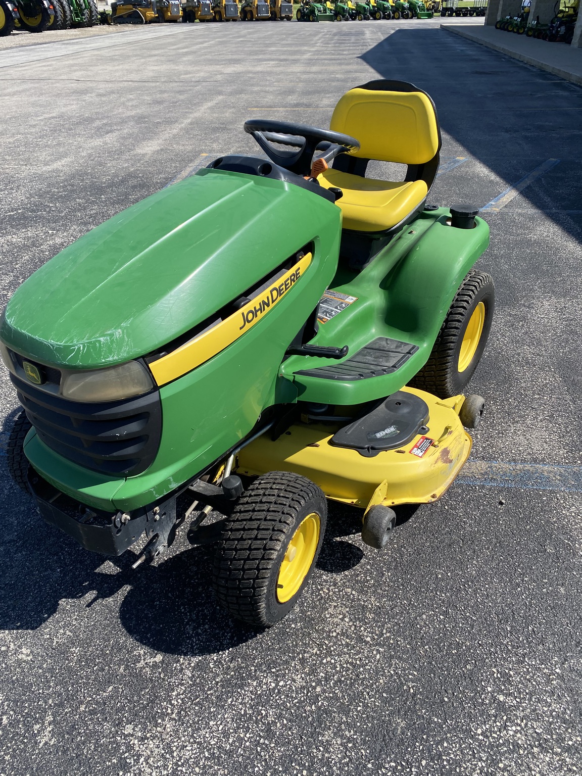 2007 John Deere X320 Image 2