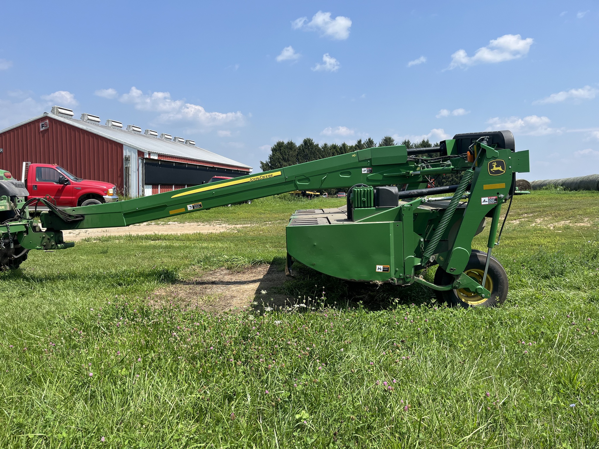  2017 John Deere 835 at Heritage Tractor in Mendota, IL