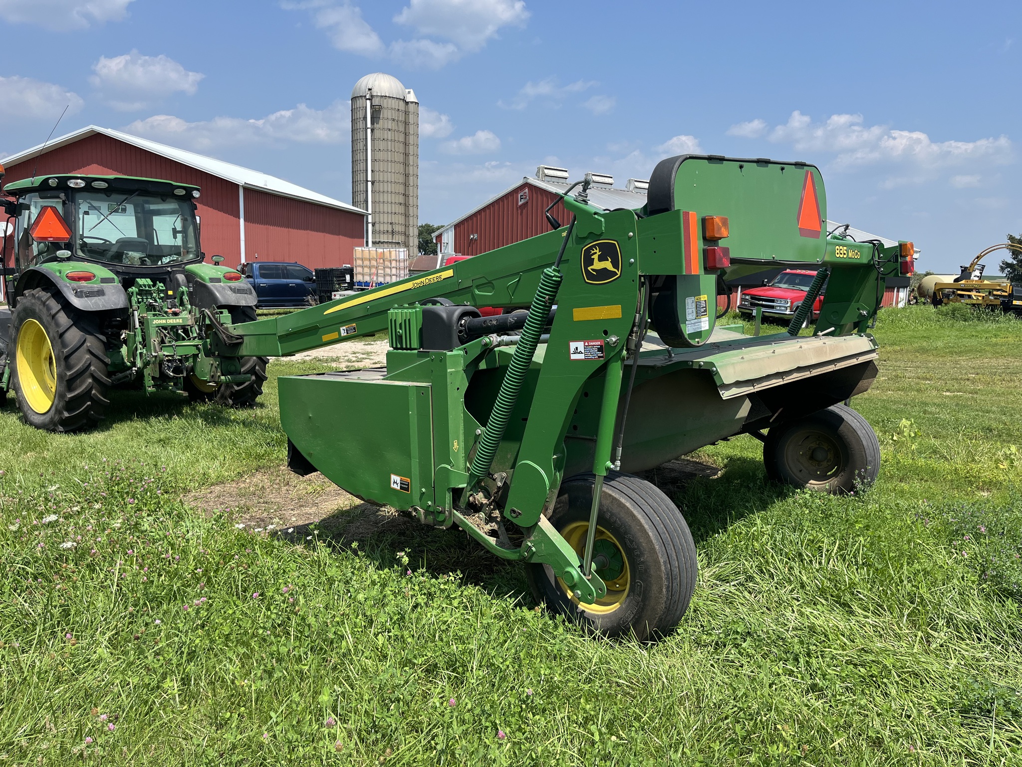  2017 John Deere 835 at Heritage Tractor in Mendota, IL