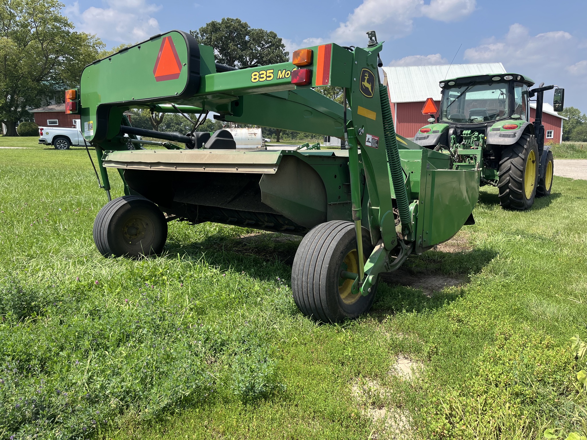  2017 John Deere 835 at Heritage Tractor in Mendota, IL